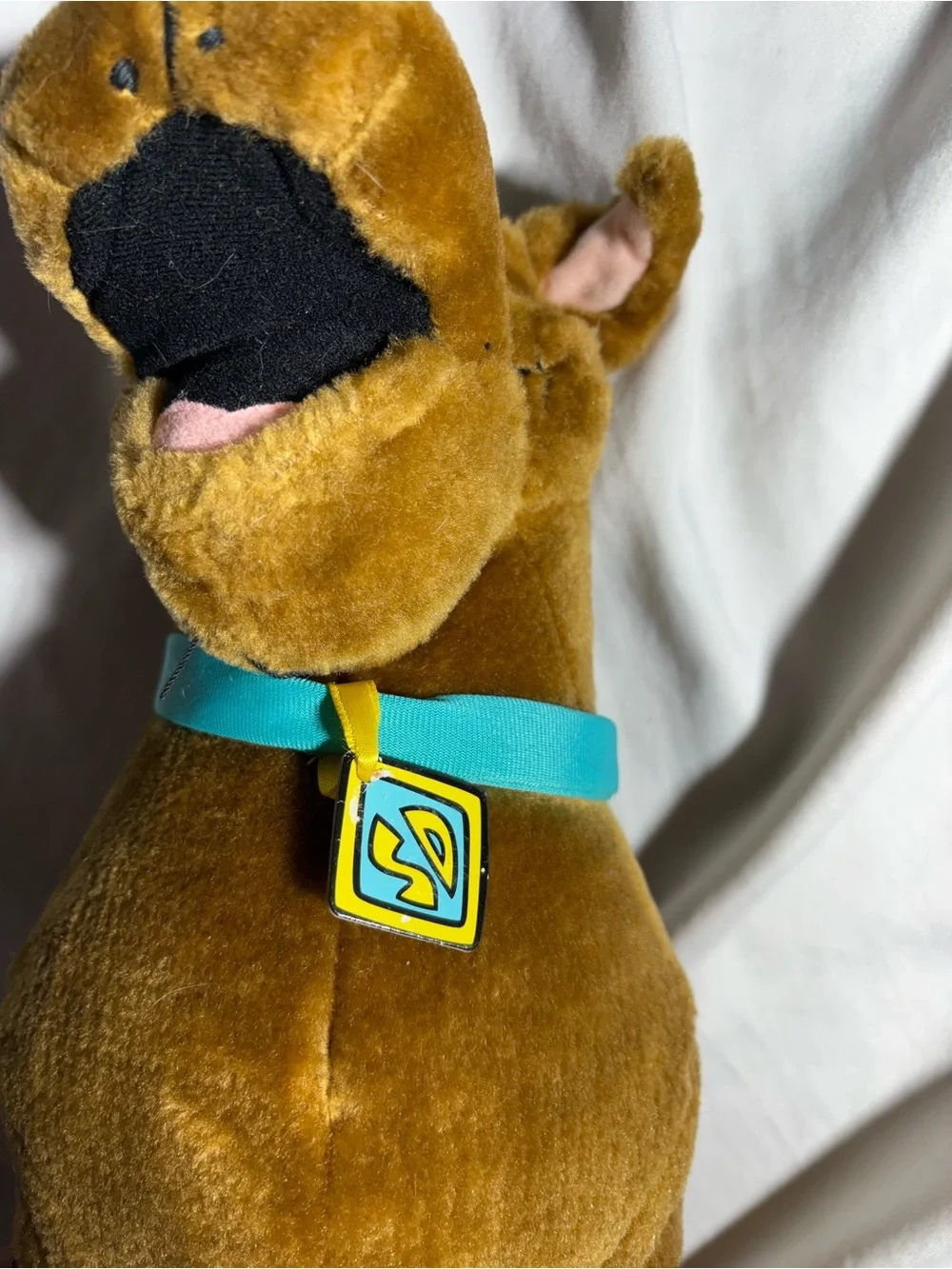 Scooby-Doo Plush Dog Toy with Teal Collar - Brown